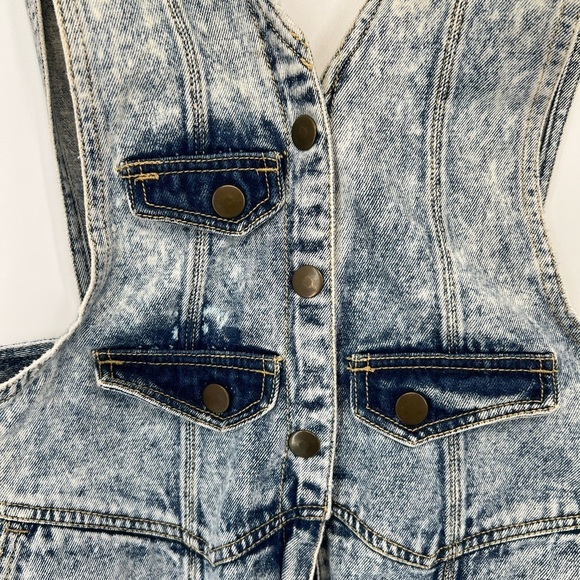 Vintage 90’s Acid Wash Front Pocket Cartoon Patch Seamed Straight Leg Jumpsuit - Picture 4 of 12